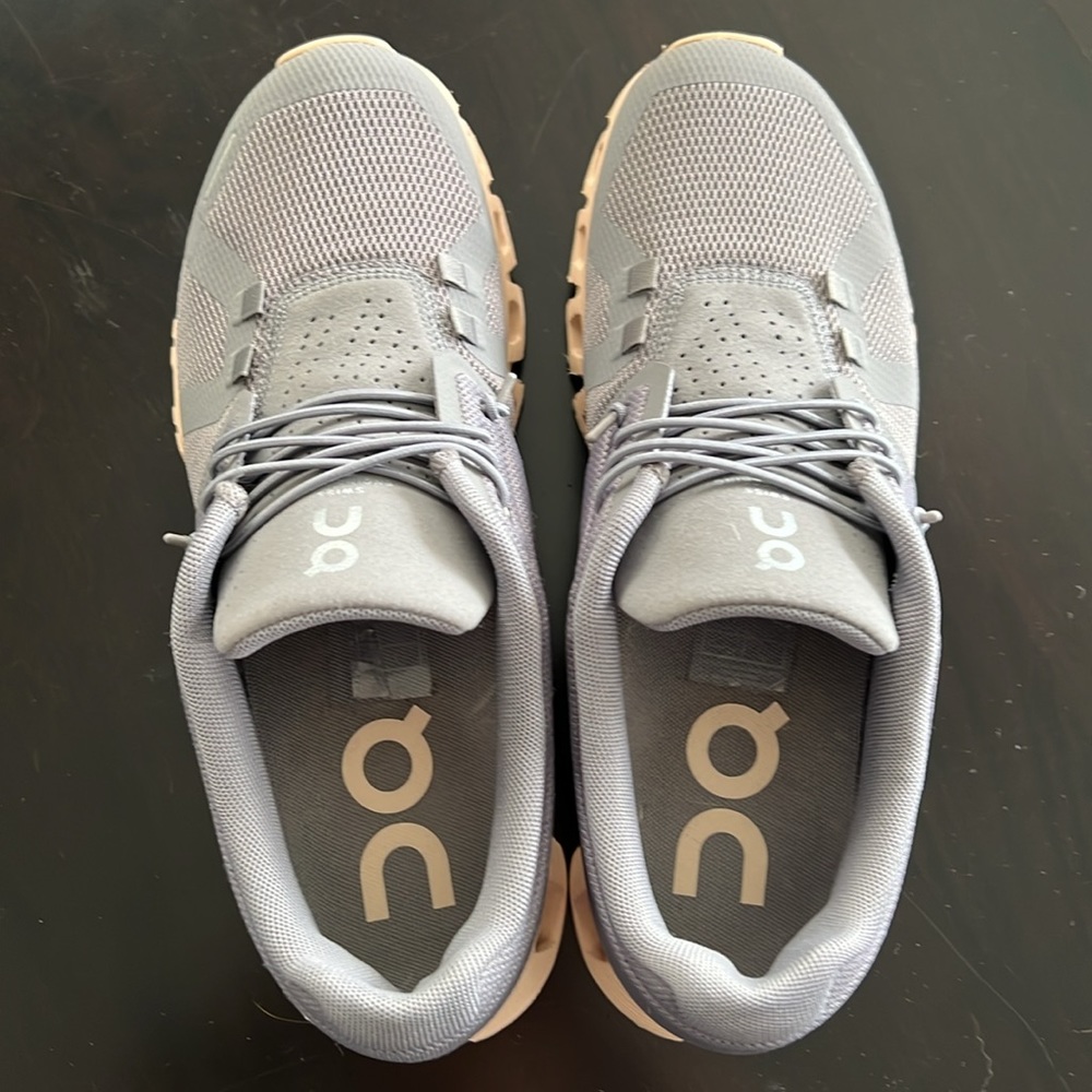 Barely worn OC gray and pink 7.5 women’s shoes. - Picture 3 of 6